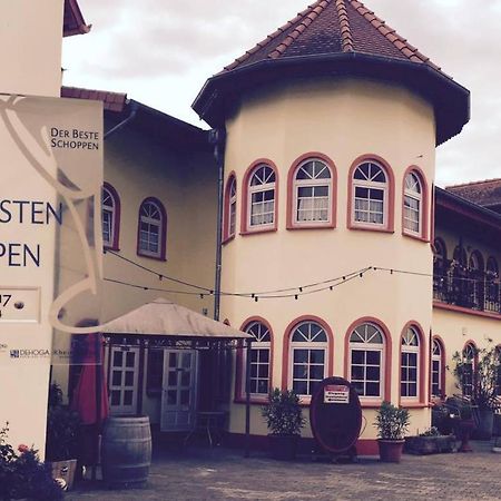 ホテル Weinschloesschen Im Weingut Roos Ilbesheim エクステリア 写真