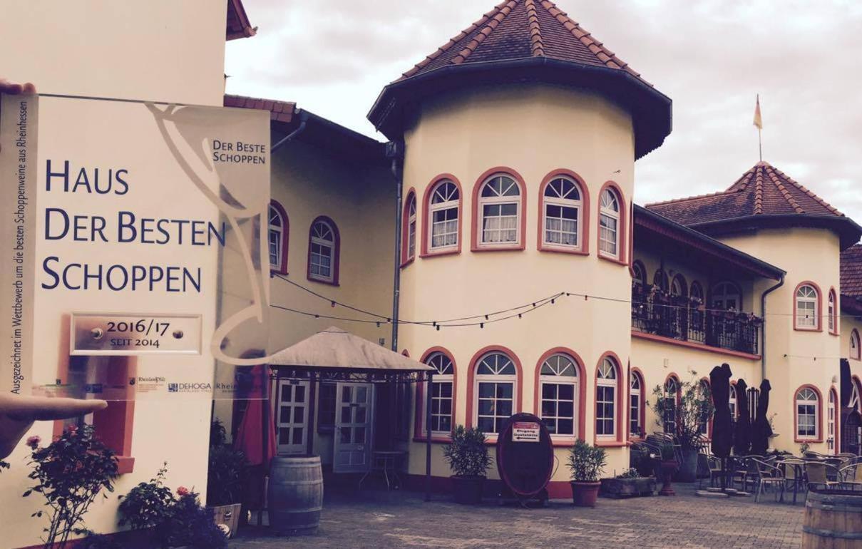 ホテル Weinschloesschen Im Weingut Roos Ilbesheim エクステリア 写真